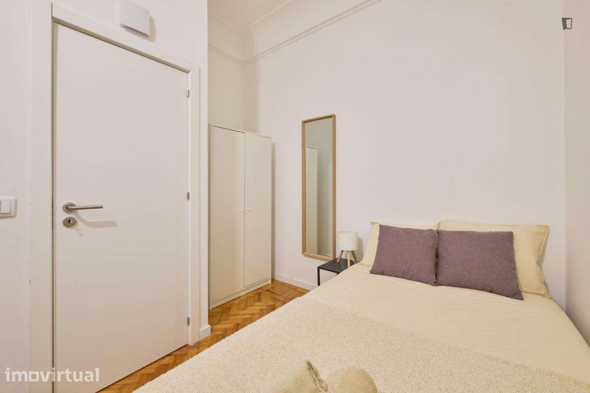 Quarto - localizado em Alameda Lisbon - Grande imagem: 4/26