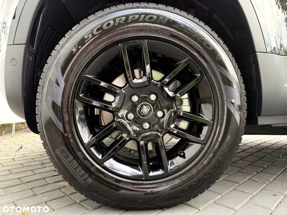 Land Rover Defender 110 D250 S - 19