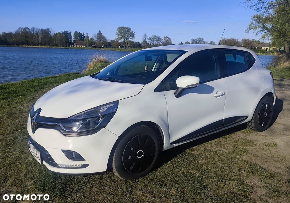 Renault Clio 1.2 16V 75 Life - 2