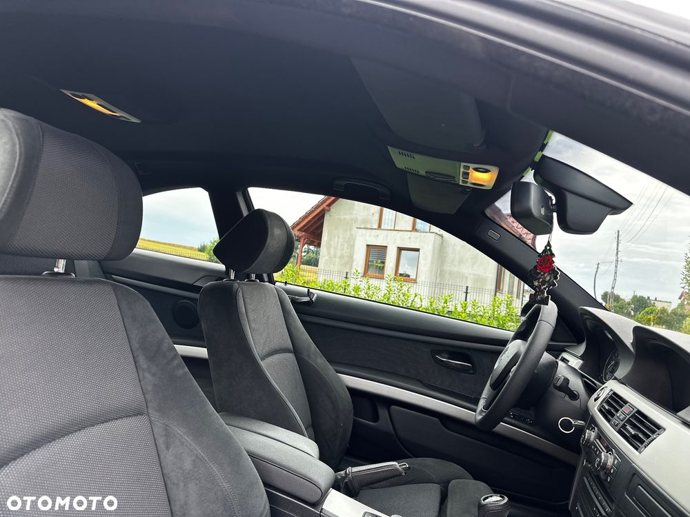 BMW Seria 3 320d - 22