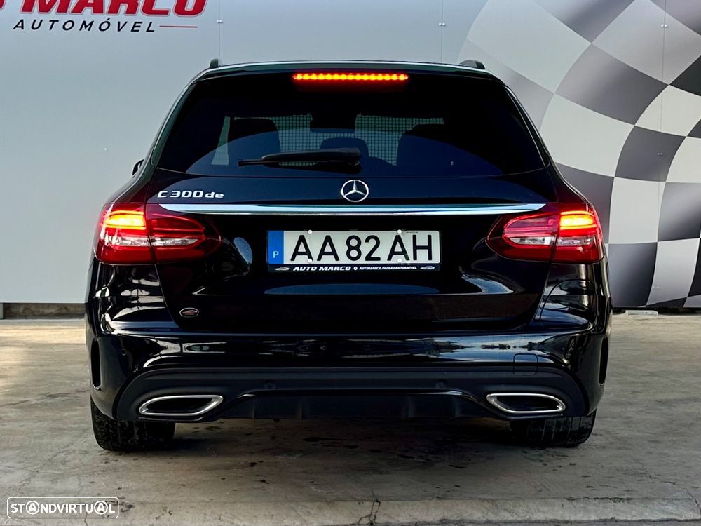 Mercedes-Benz C 300 de AMG Line - 4