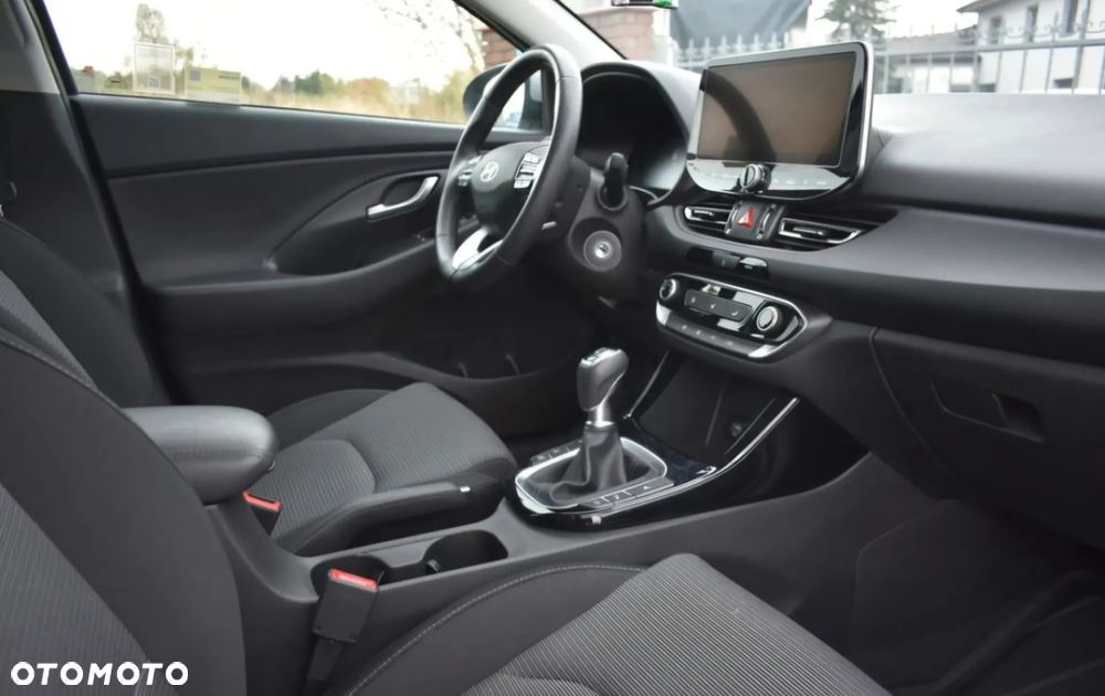 Hyundai i30 1.5 T-GDI 48V Smart - 11