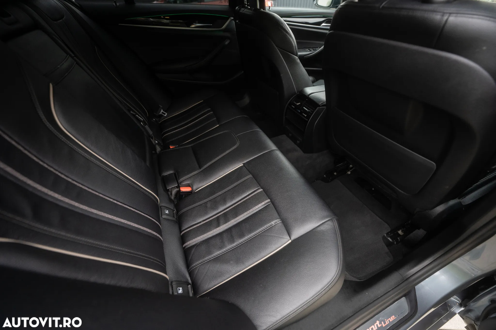 BMW Seria 5 520d AT - 23