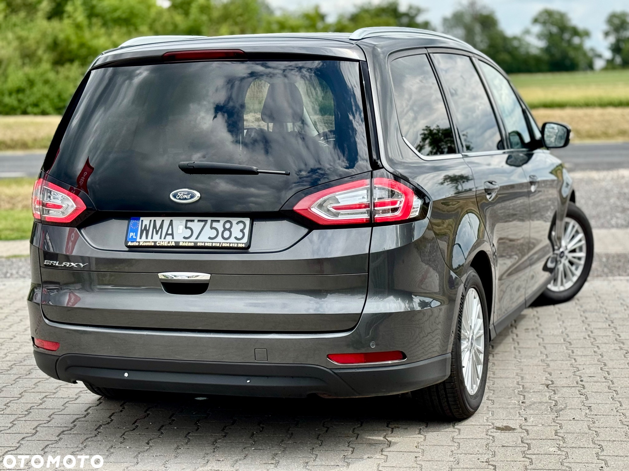 Ford Galaxy 1.5 EcoBoost Titanium - 23