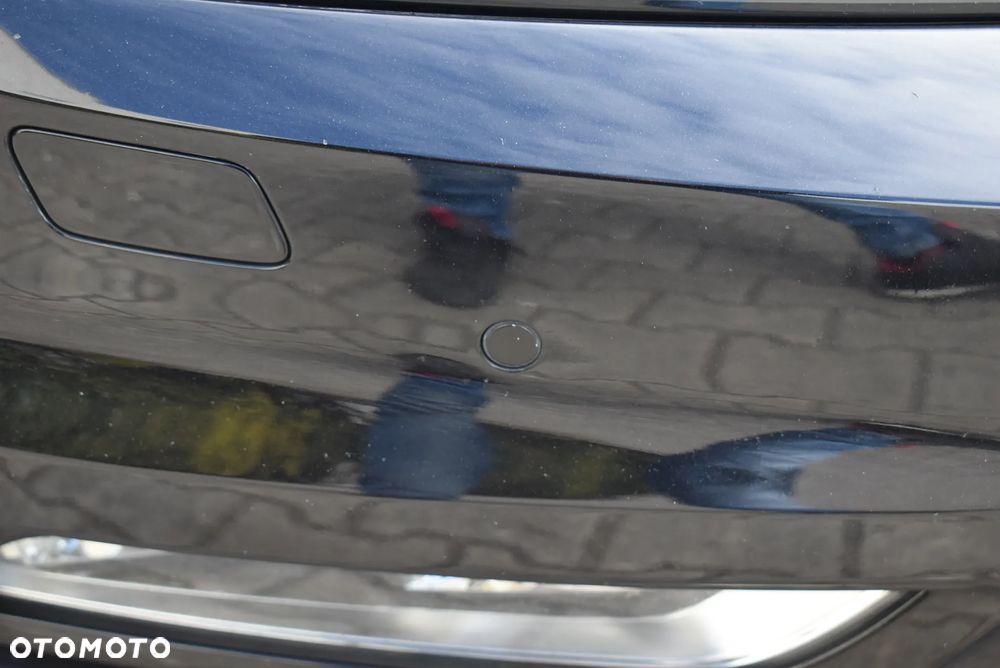 Volkswagen Passat 2.0 TDI DPF R-Line Edition - 19