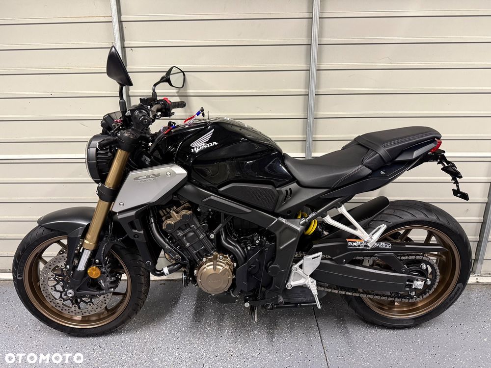 Honda CB - 10