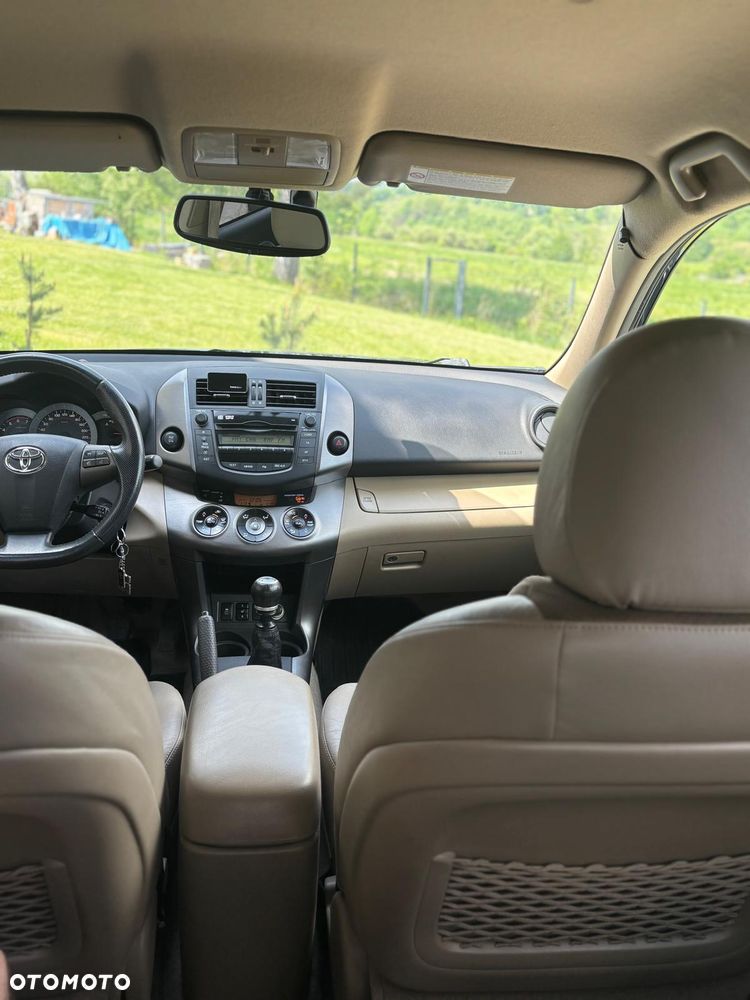 Toyota RAV4 2.2 D-4D Prestige - 5