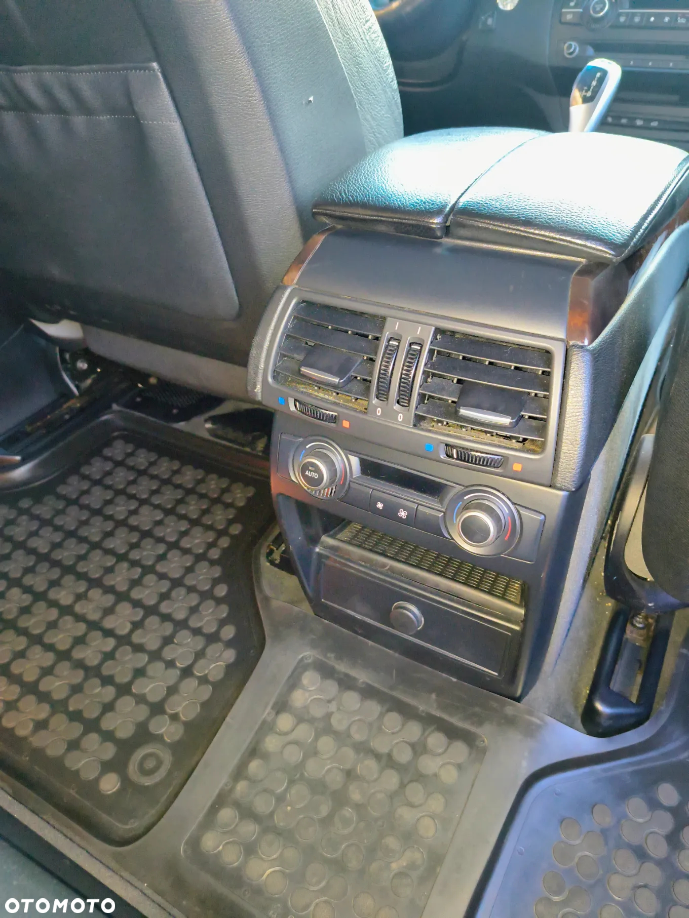 BMW X5 4.8i xDrive - 39