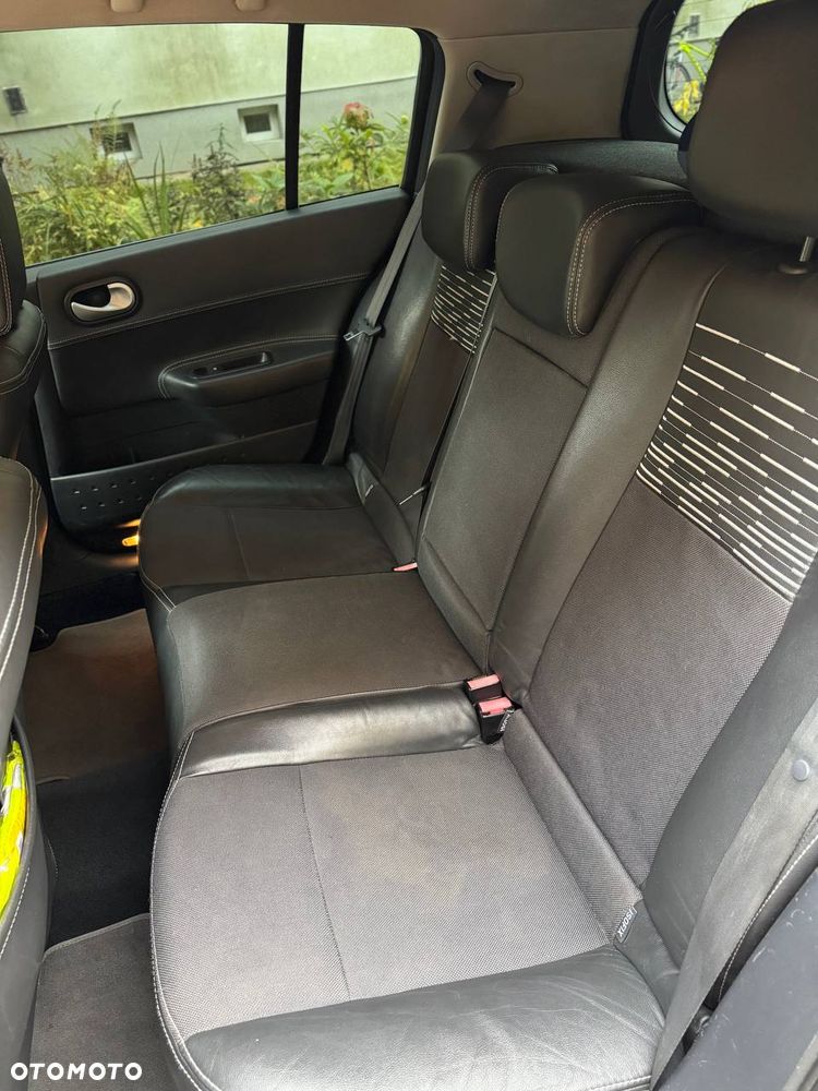 Renault Megane - 24