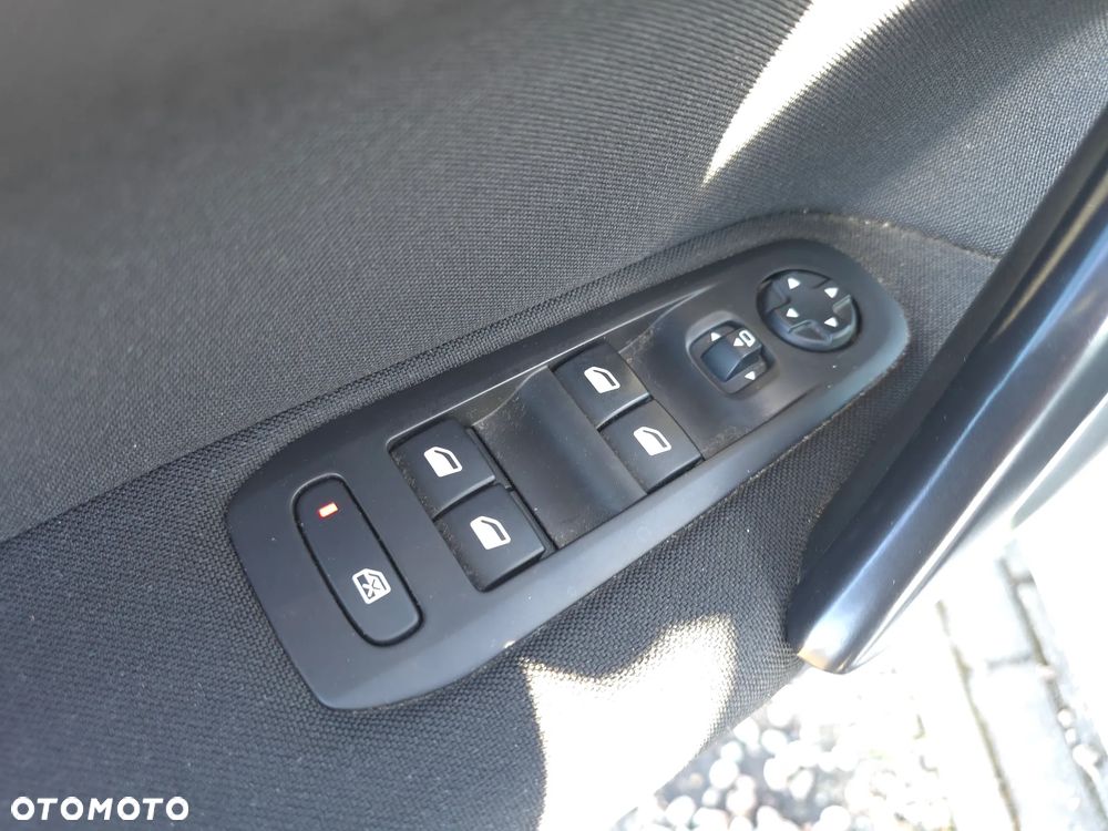 Peugeot 308 1.5 BlueHDi Business Line S&S - 18