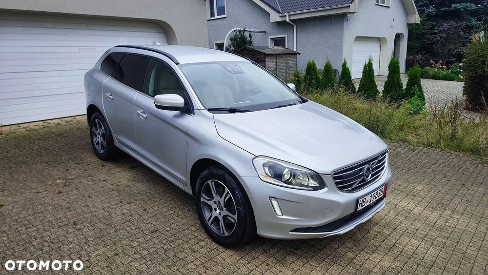 Volvo XC 60 D5 AWD Momentum - 26