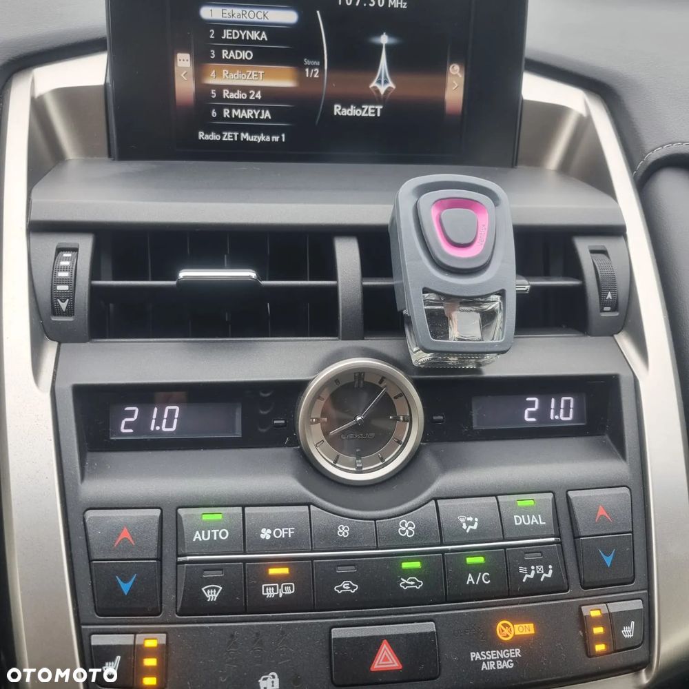 Lexus NX 300h Elegance 2WD - 22