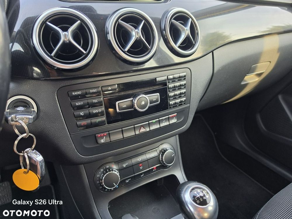 Mercedes-Benz Klasa B 180 CDI (BlueEFFICIENCY) - 35