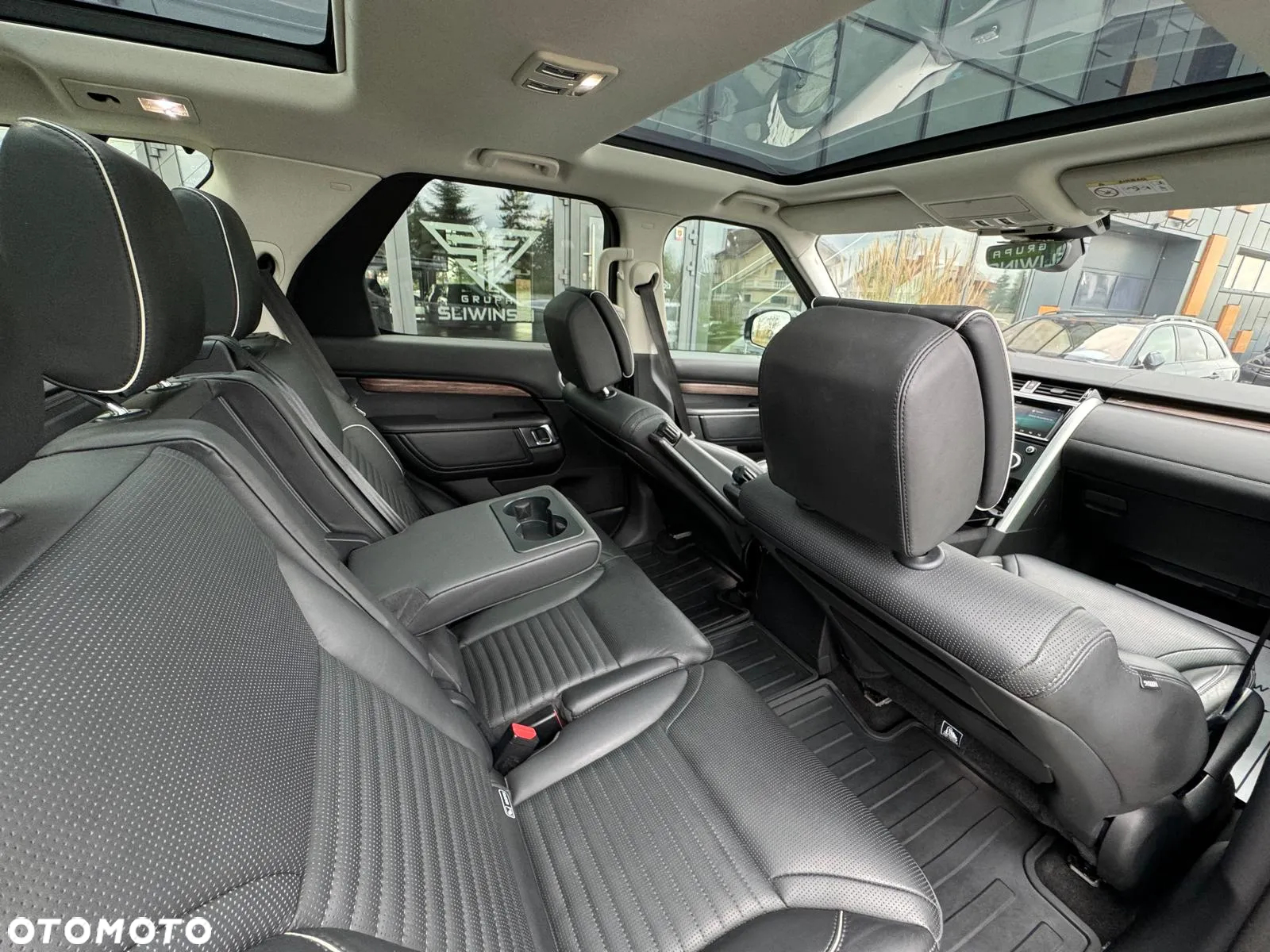 Land Rover Discovery V 2.0 TD4 HSE Luxury - 17