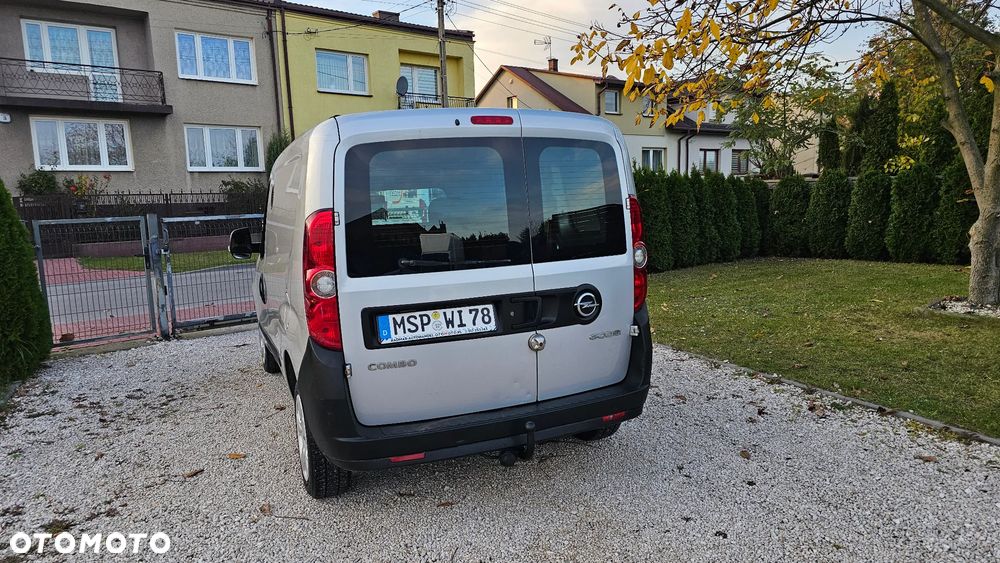 Opel Combo - 24