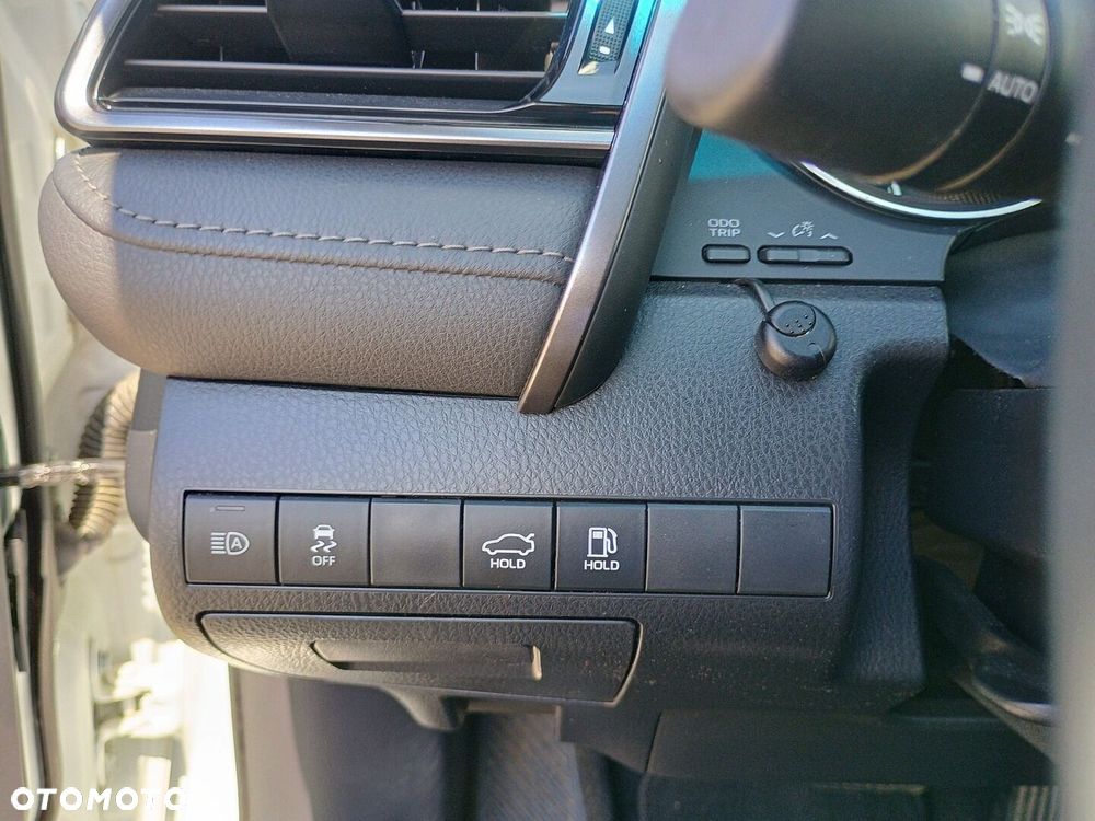 Toyota Camry 2.5 Hybrid Comfort CVT - 20