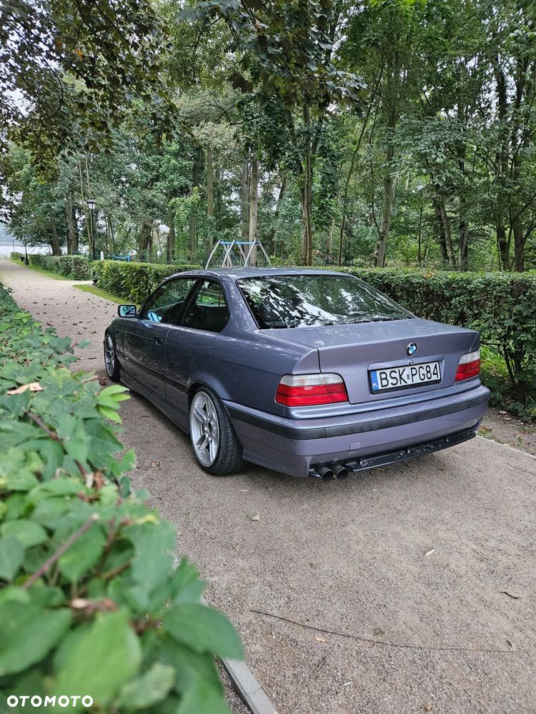 BMW Seria 3 316i - 6