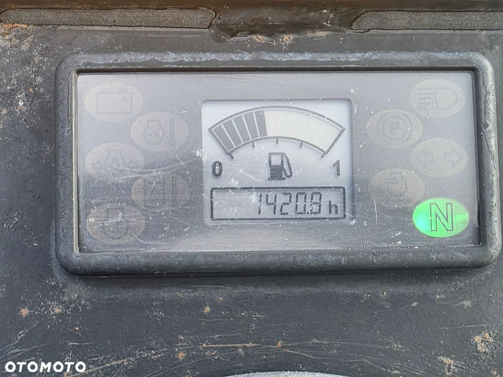 JCB Wozidło JCB 3T -2 automat sprowadzone serwisowane obrotowe 1 wł piękne Thwaites - 4