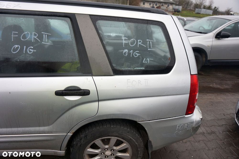 SZYBA KAROSERYJNA TYLNA LEWA BOCZNA FORESTER II SG 65209SA210 SUBARU 2002-2006 - 2
