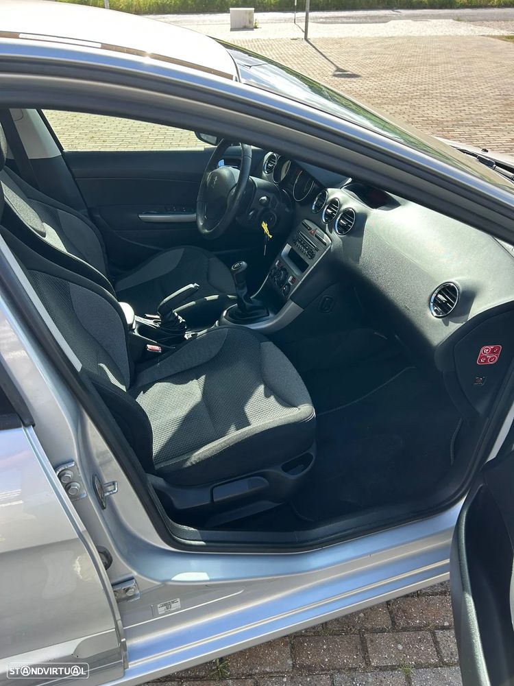 Peugeot 308 1.6 HDi Executive - 6