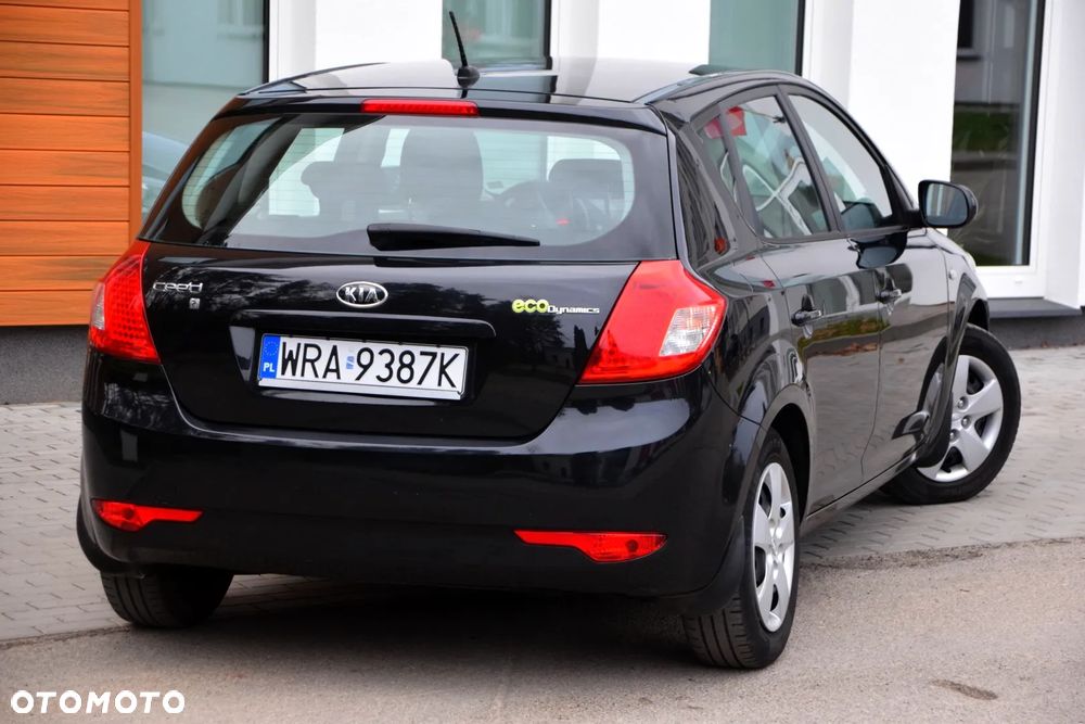 Kia Ceed 1.4 Comfort - 12