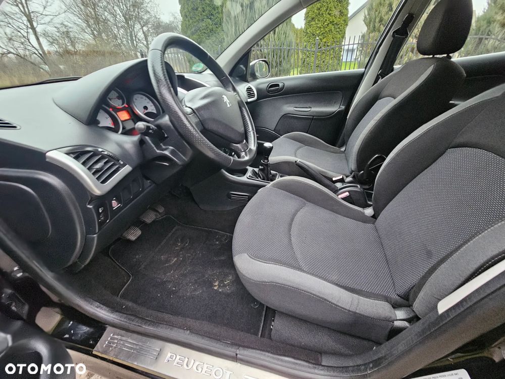 Peugeot 206 plus - 10