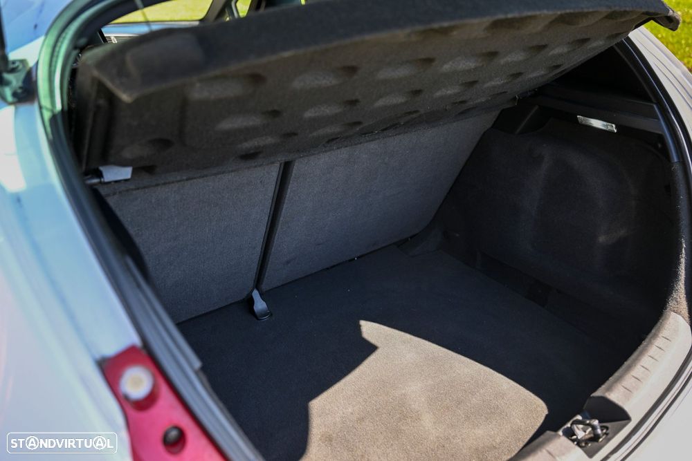 SEAT Leon 2.0 TSI Cupra R - 52