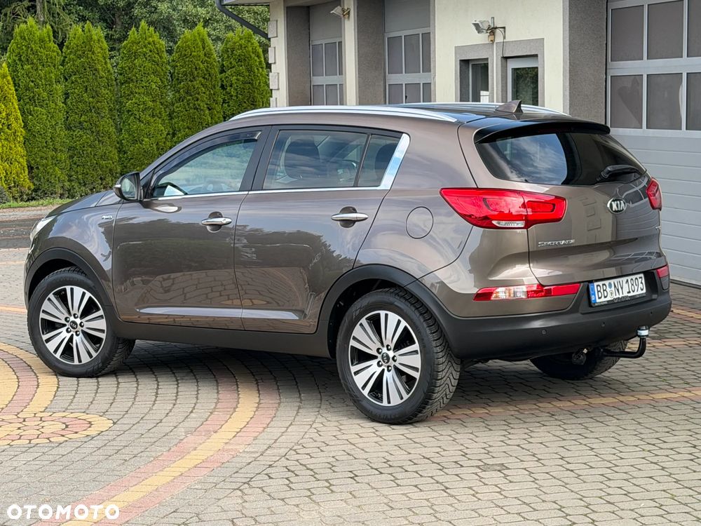 Kia Sportage 2.0 CRDI 4WD Fifa World Cup Edition - 8