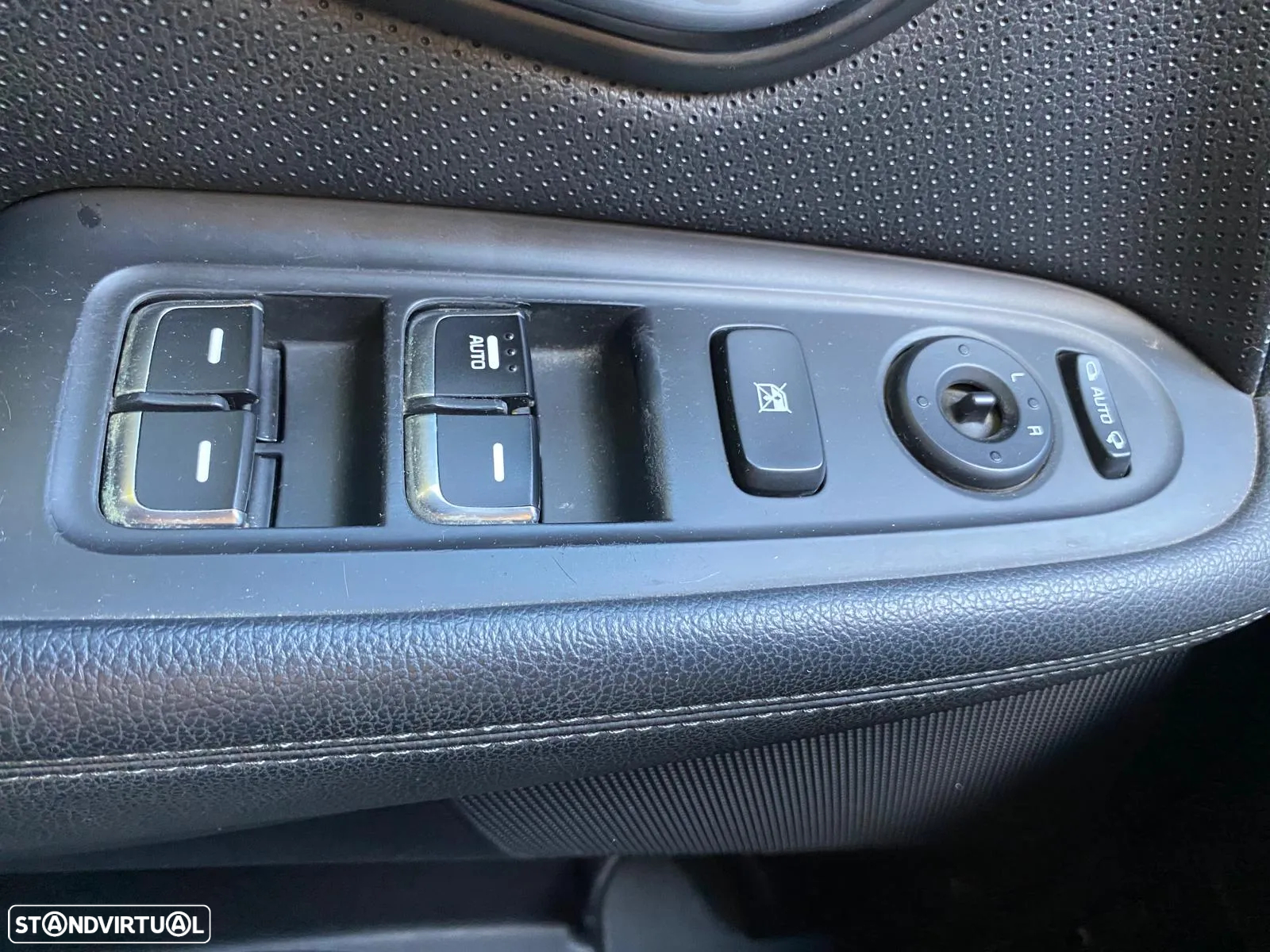 Kia Carens 1.7 CRDi ISG TX - 6