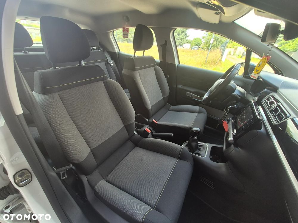 Citroën C3 1.2 PureTech Shine - 20