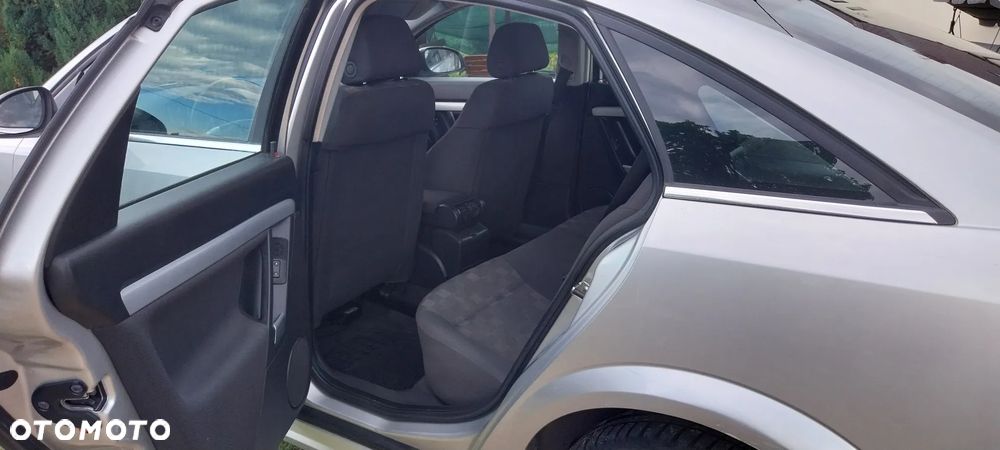 Opel Vectra 1.8 - 15
