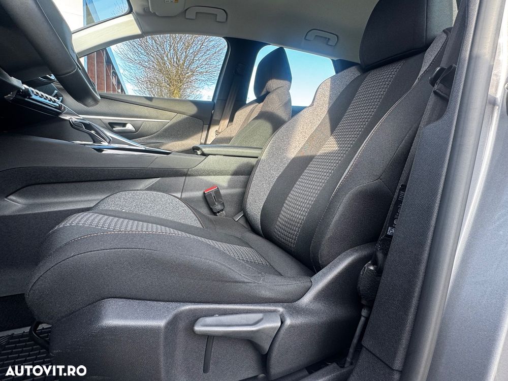 Peugeot 3008 1.5 BlueHDI 130 EAT8 Allure Pack - 25