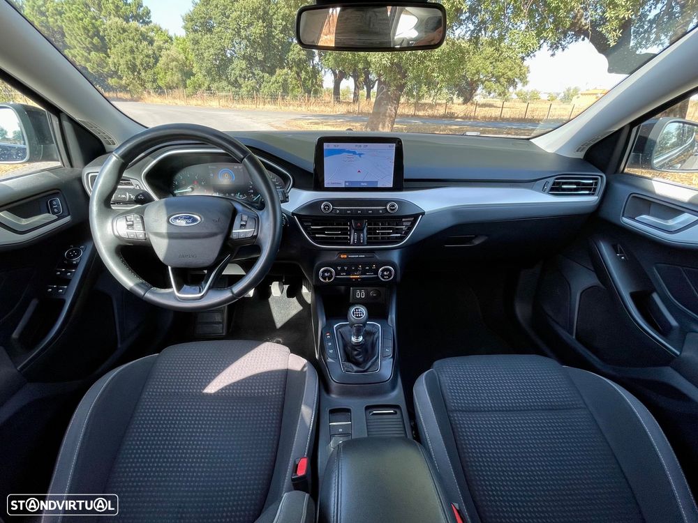 Ford Focus SW 1.0 EcoBoost S&S COOL&CONNECT - 11
