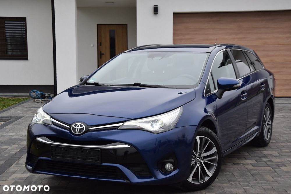 Toyota Avensis - 2