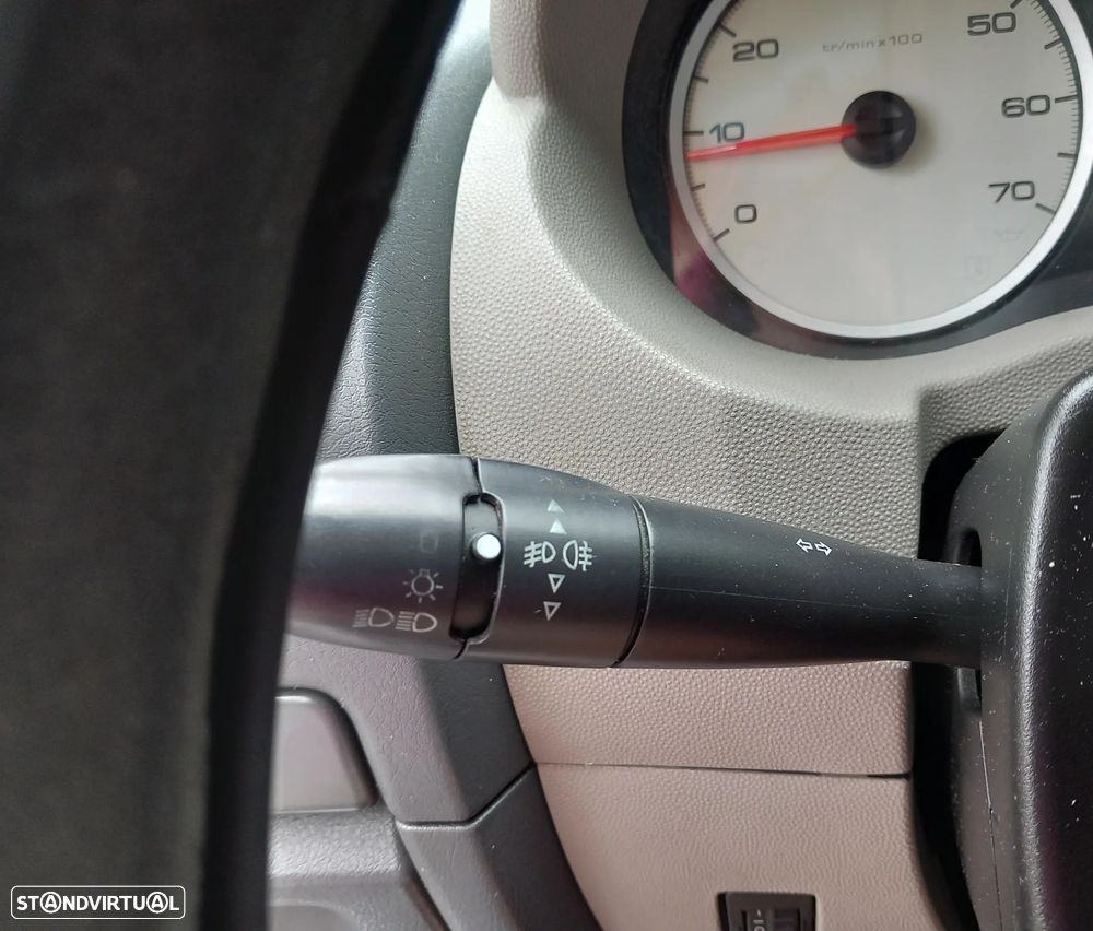Peugeot Expert topee - 19