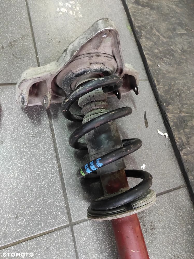 PRZEDNIE AMORTYZATORY MCPERSON AUDI A4 B7 3.0 TDI S-LINE - 3