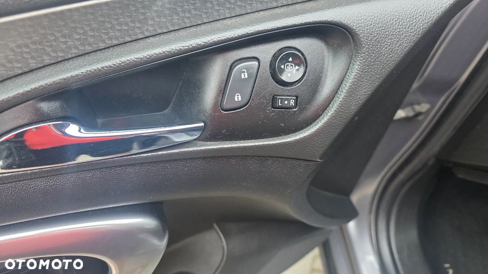 Opel Insignia CT 2.0 CDTI - 18