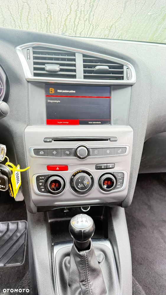 Citroën C4 BlueHDi 100 Selection - 10