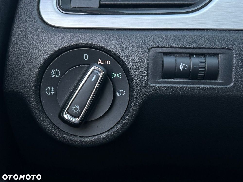 Skoda RAPID 1.0 TSI Ambition - 20