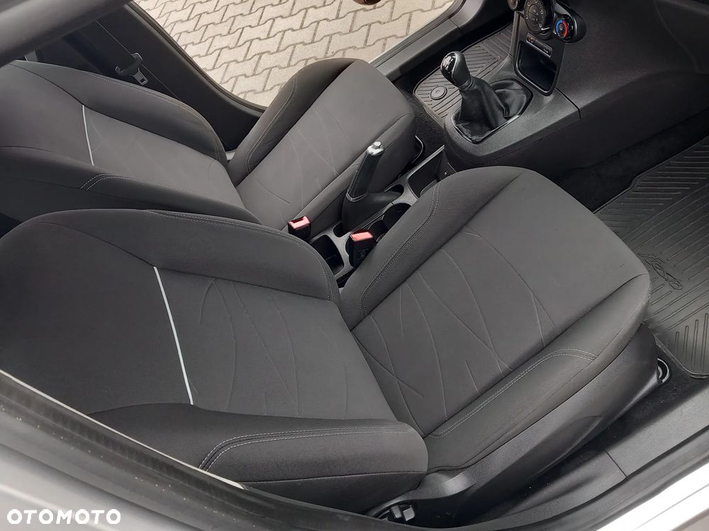 Ford Fiesta 1.5 TDCi SYNC Edition - 24