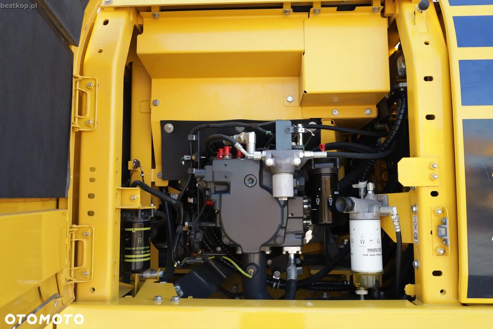 Komatsu PC210LC-11 - 30