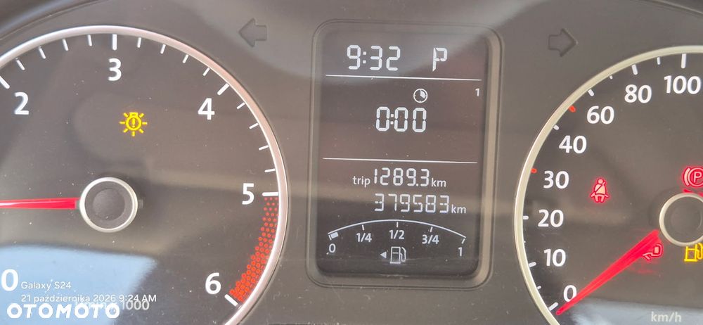 Volkswagen Amarok - 15