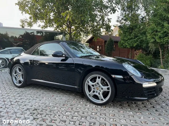 Porsche 911 Carrera Cabriolet PDK Black Edition - 28