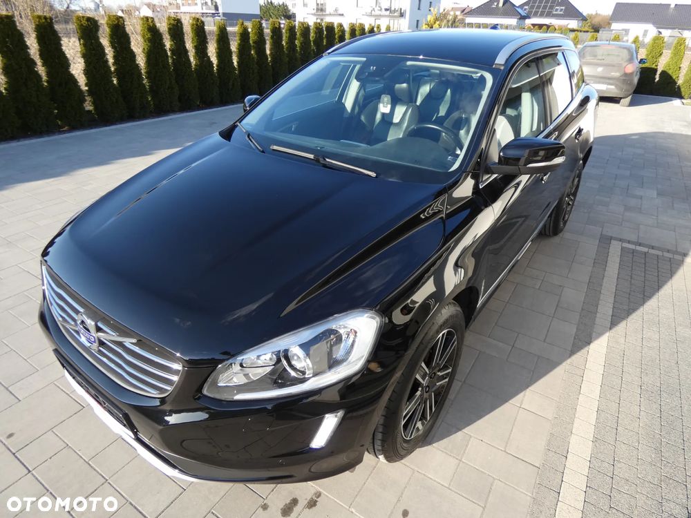 Volvo XC 60 D5 AWD Geartronic Summum - 1