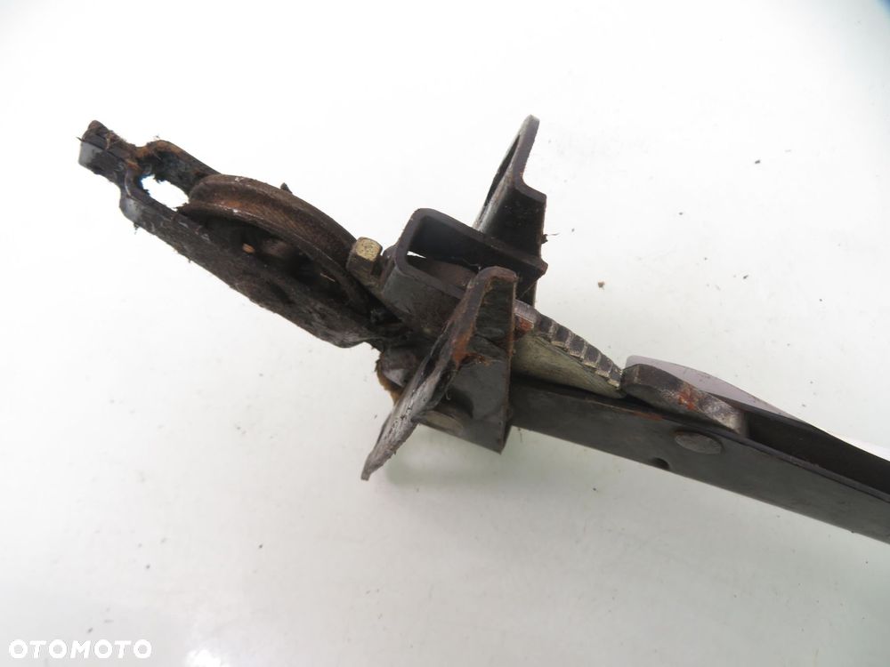 DŹWIGNIA HAMULCA RĘCZNEGO FIAT 126 - 2
