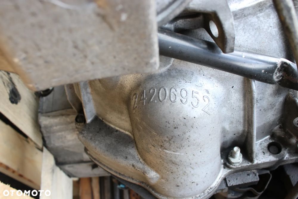 SILNIK 5.3 V8 LM7 + AUTOMAT 4L60E + REDUKTOR 4X4 + STEROWNIK/ CHEVROLET TAHOE 2001 - 12