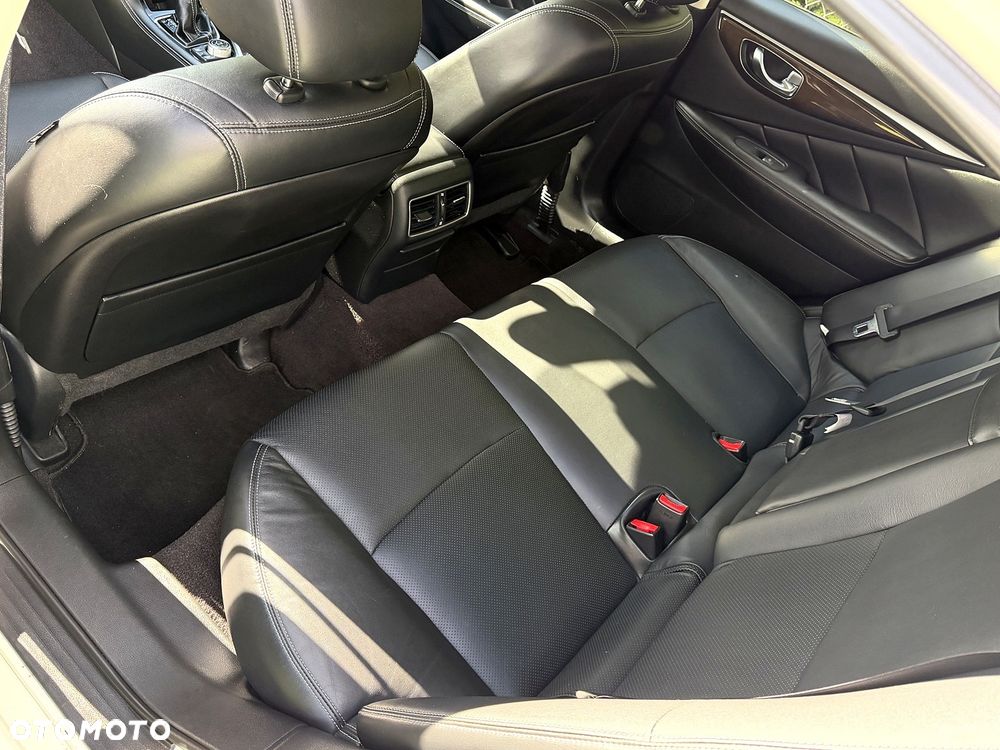 Infiniti Q50 Q50S 3.0t Sport - 9