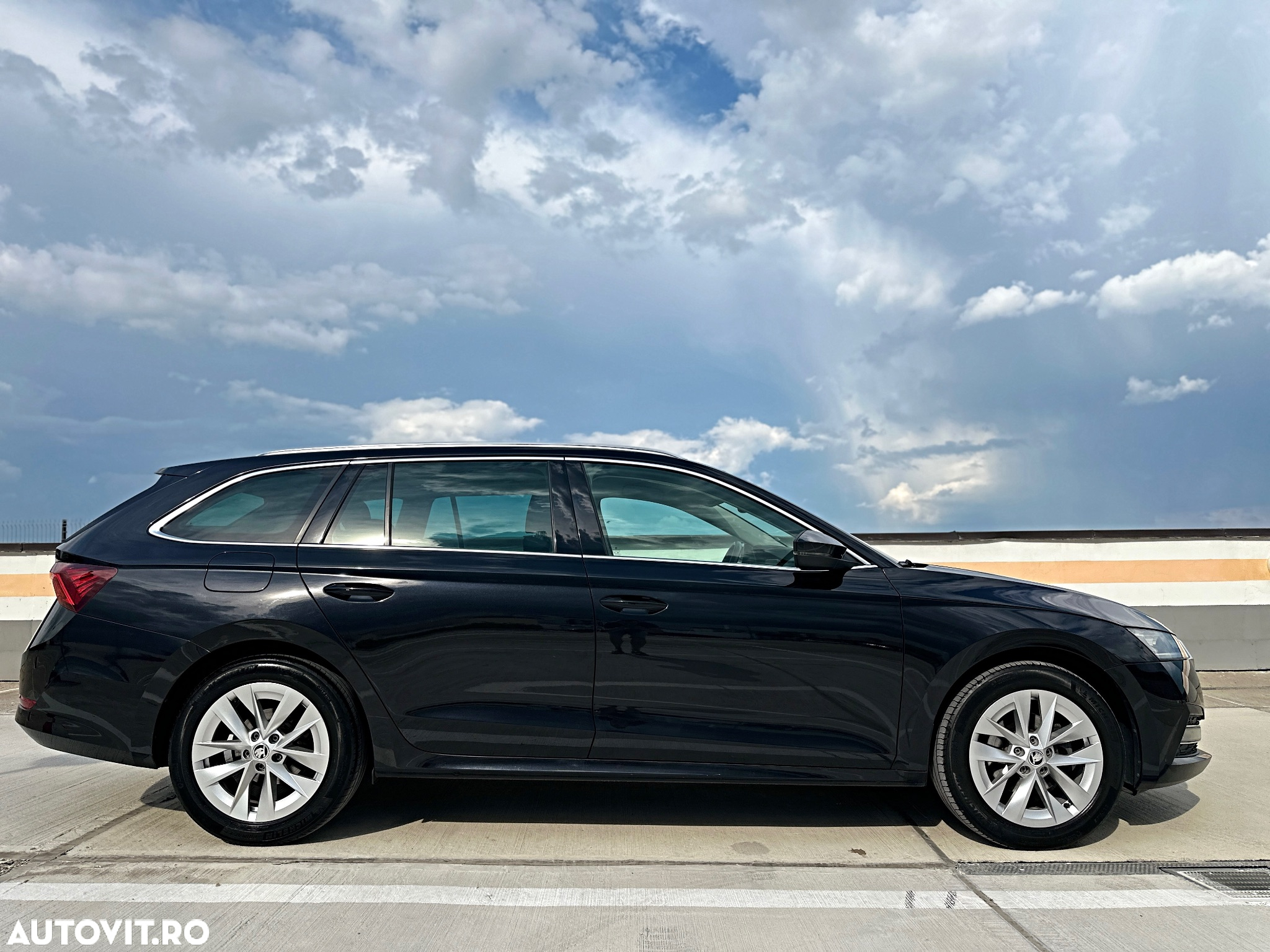 Skoda Octavia Combi 2.0 TDI 150 CP DSG Sportline - 27