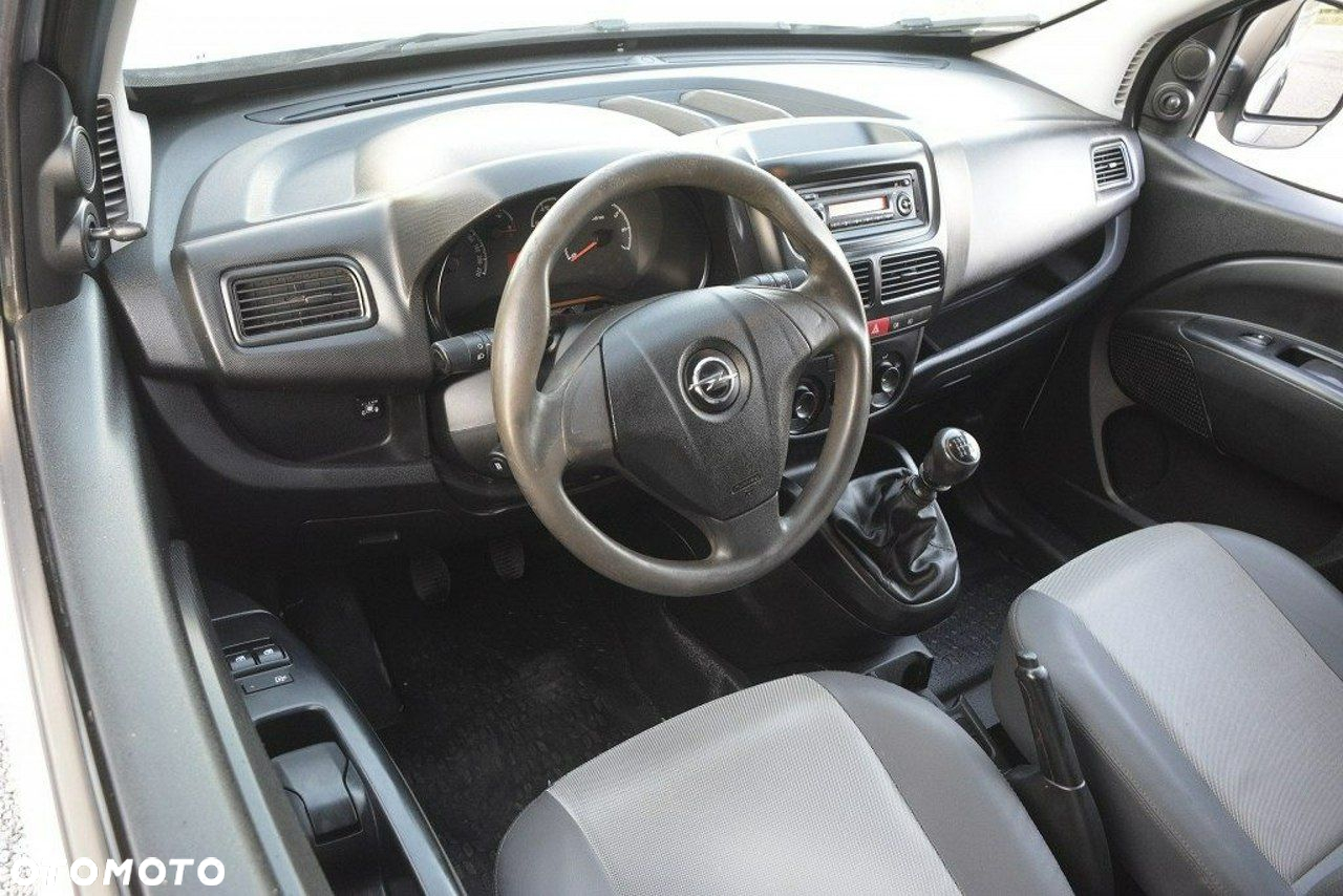 Opel Combo - 11