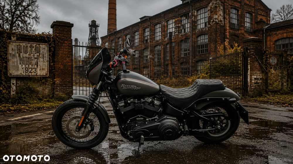 Harley-Davidson Softail Street Bob - 3